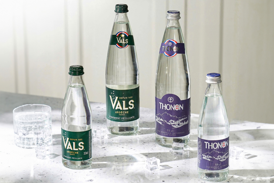 Từ mạch ngầm núi lửa ở trung tâm dãy Alps, Vals và Thonon mang đến hương vị dịu nhẹ, tinh khiết