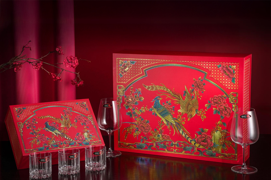 Bộ 6 Ly Pha Lê Riedel Tinh Tế Trong Thiết Kế Hộp Quà Tết Sang Trọng